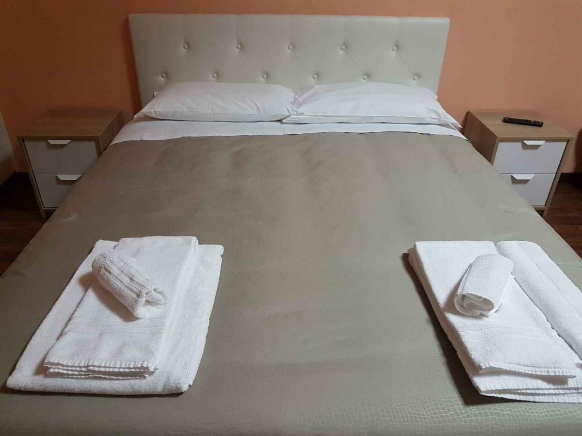 Hotel Piramide Reggio nell'Emilia Buitenkant foto