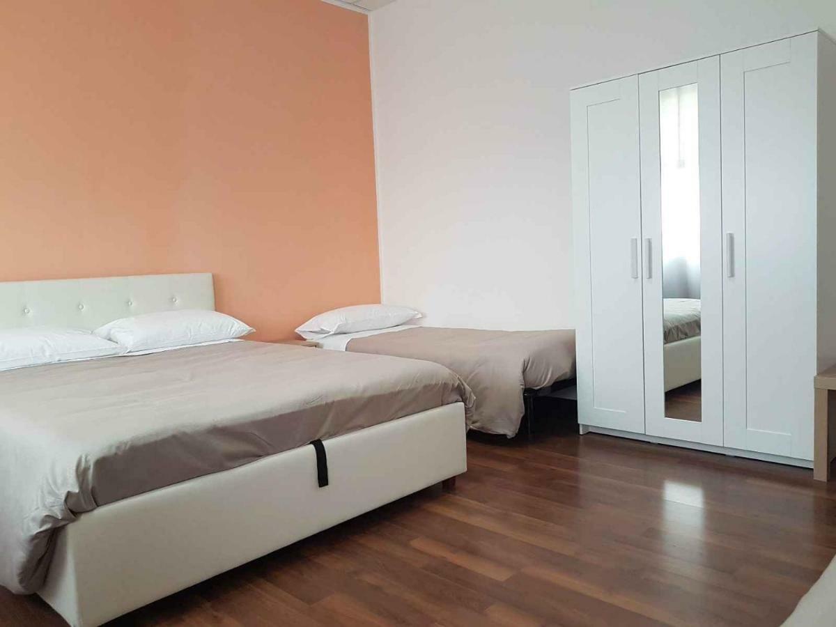 Hotel Piramide Reggio nell'Emilia Buitenkant foto