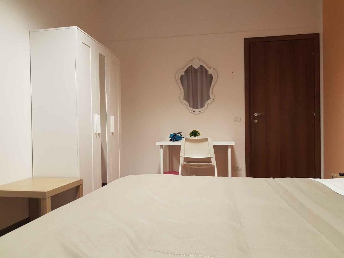 Hotel Piramide Reggio nell'Emilia Buitenkant foto