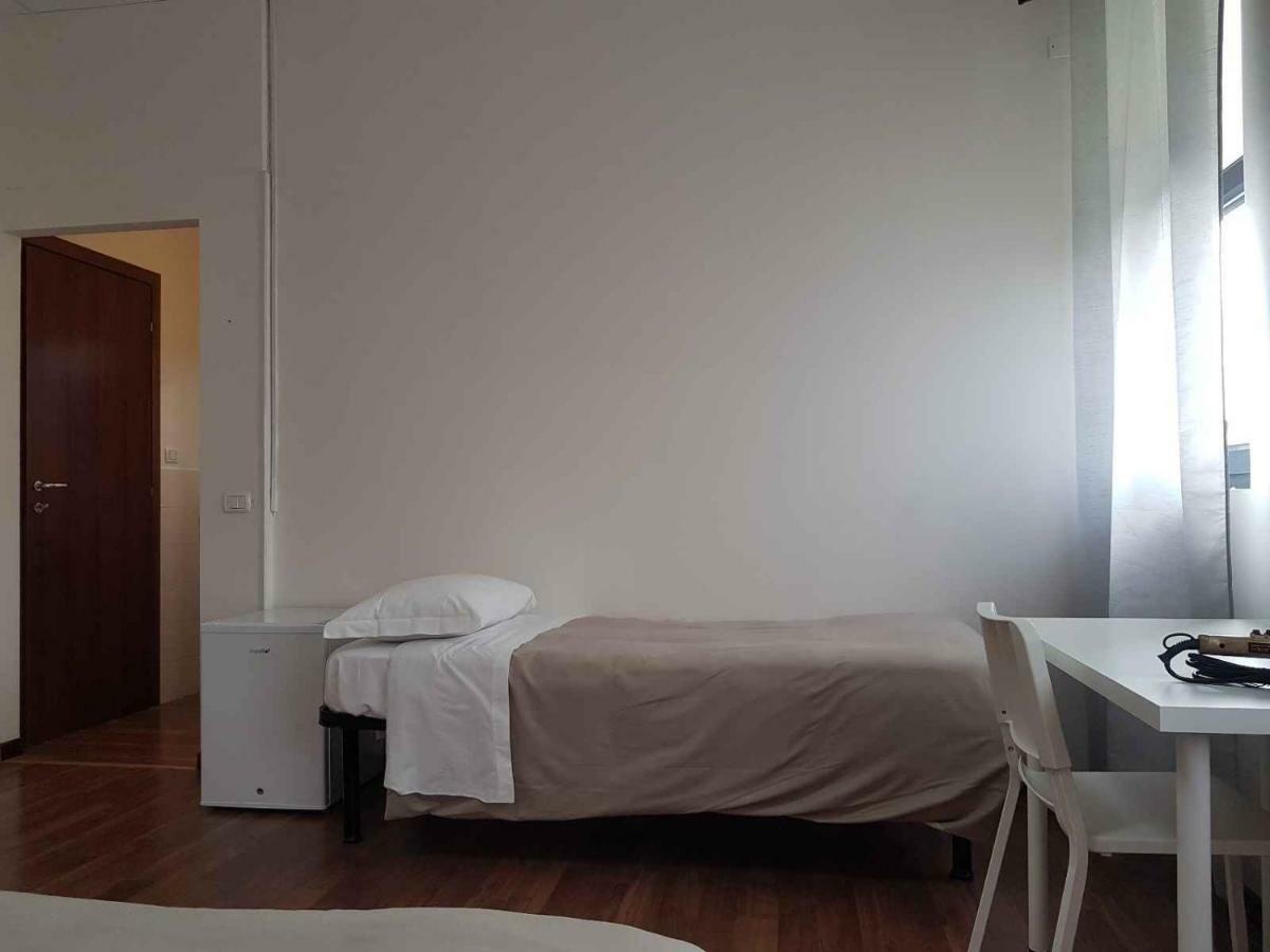 Hotel Piramide Reggio nell'Emilia Buitenkant foto