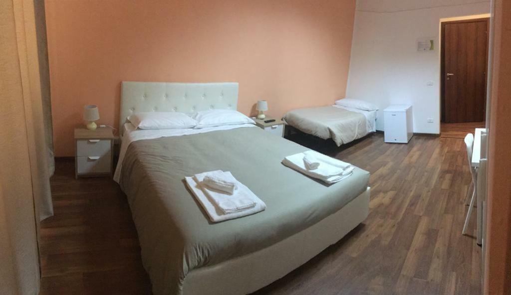 Hotel Piramide Reggio nell'Emilia Buitenkant foto