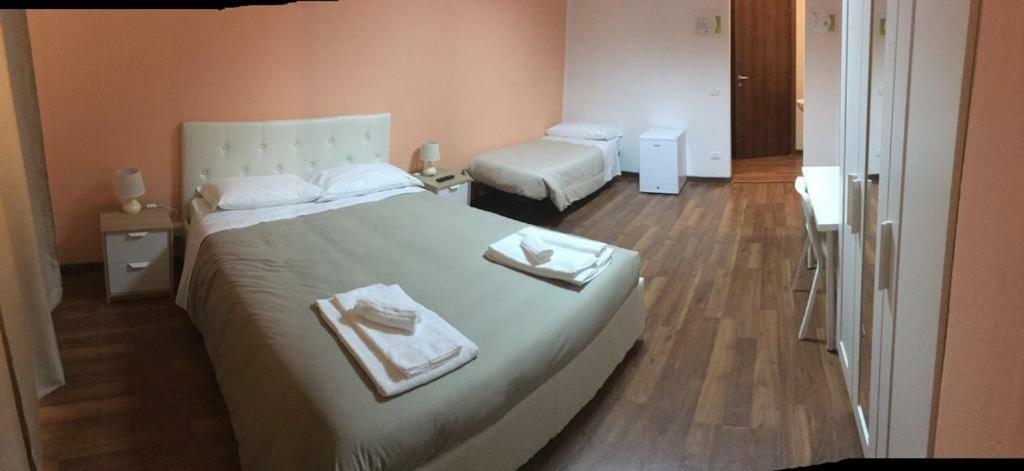 Hotel Piramide Reggio nell'Emilia Buitenkant foto